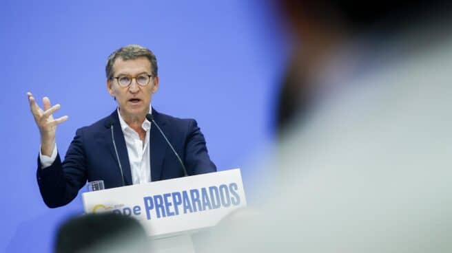 Alberto Núñez Feijóo, presidente del PP, interviene en la Escuela de Verano del PP, en El Escorial. Alberto Núñez Feijóo, presidente del PP, interviene en la Escuela de Verano del PP, en El Escorial.