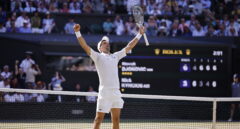 Djokovic supera la amenaza de Kyrgios y alza su cuarto Wimbledon consecutivo