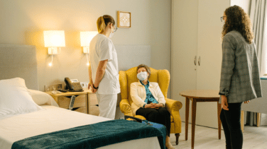 Las personas primero: la atención integral e individualizada en las residencias