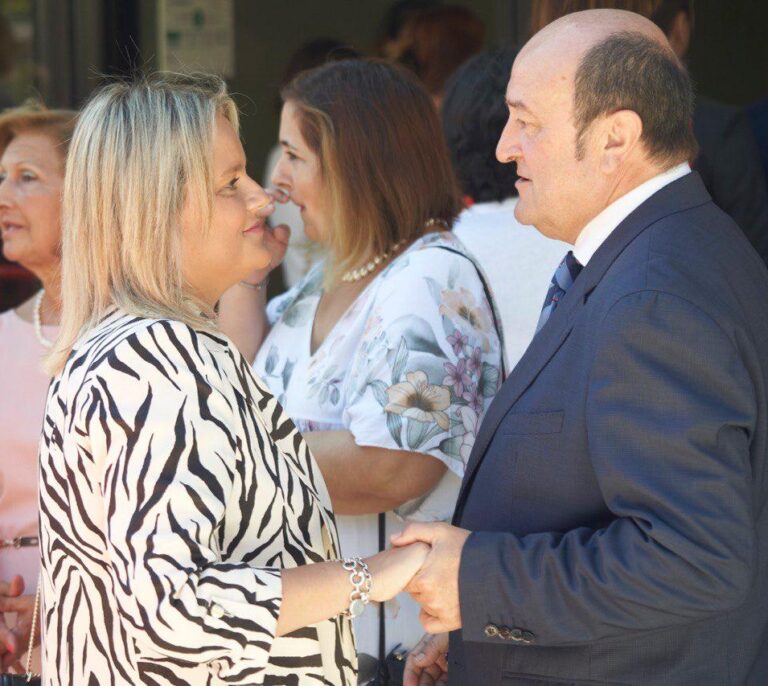 Feijóo y Ortuzar se citan para el deshielo entre el PP y el PNV