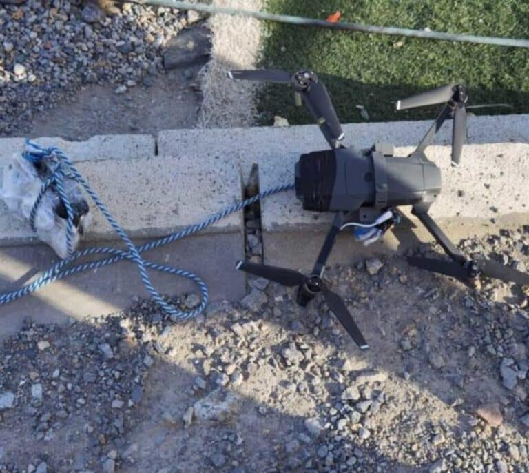 La Policía intercepta un dron con droga y móviles en un centro de menores de Ceuta