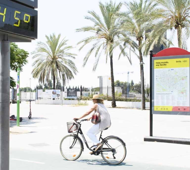 Los avisos rojos se concentran este sábado en el norte, Badajoz y Zaragoza con máximas de 45 grados