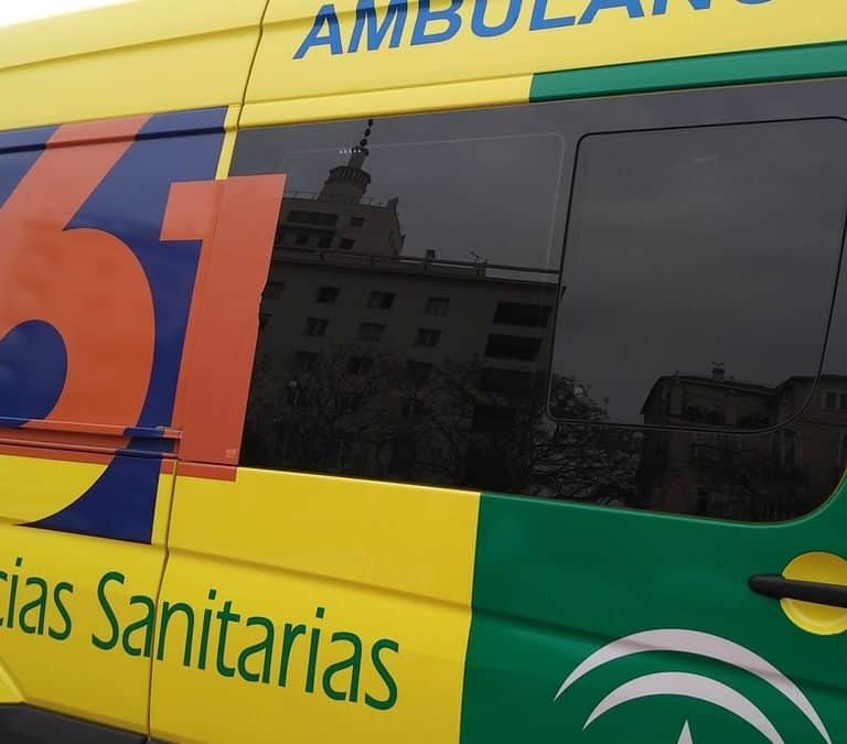 Muere un trabajador al caer desde un quinto piso en Almería