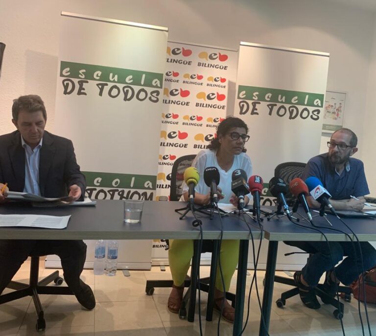 Escuela de Todos reclama al Gobierno que lleve al TC las leyes del catalán para aplicar el 25% de castellano