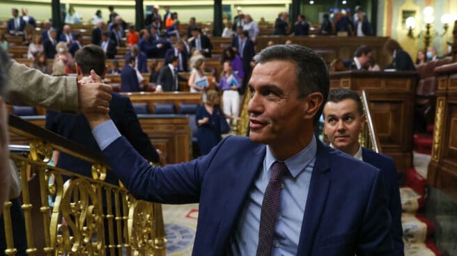 El presidente del Gobierno, Pedro Sánchez, tras el pleno del Congreso que ha convalidado este jueves, con la abstención del PP