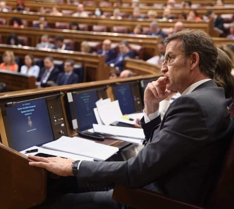 El Congreso guarda un minuto de silencio por Miguel Ángel Blanco a iniciativa de Cuca Gamarra