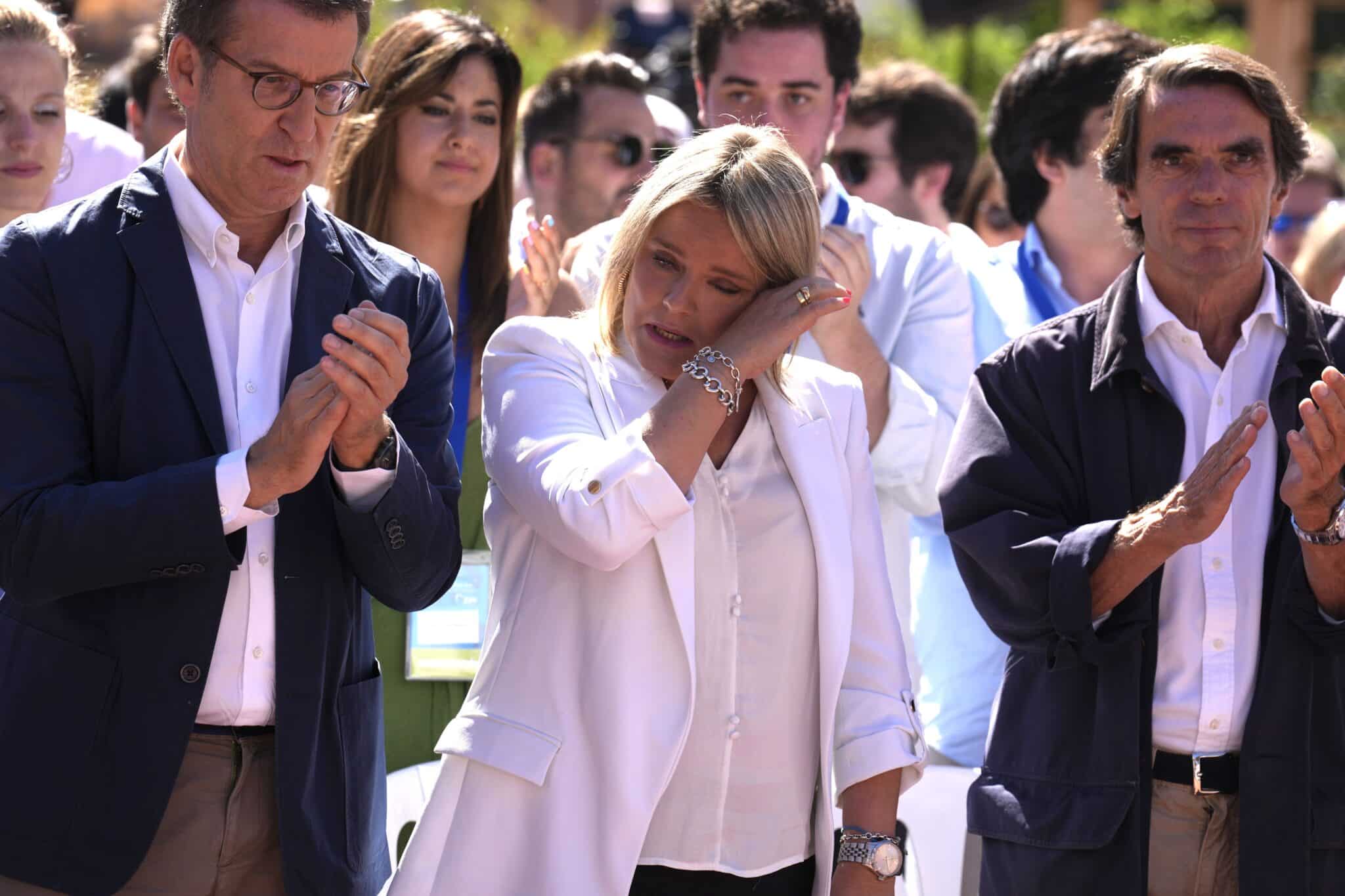 Alberto Núñez Feijóo, Marimar Blanco y José María Aznar, en el acto de homenaje del PP a Miguel Ángel Blanco en Ermua.