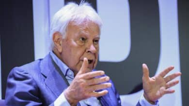 Felipe González: "Ahora algunos dicen que me he hecho de derechas, será verdad"