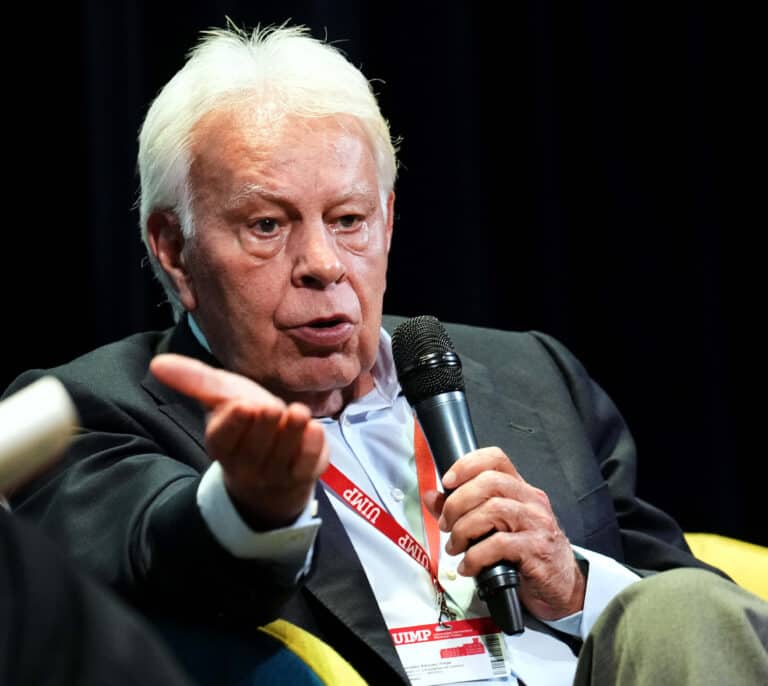 Felipe González sobre el pacto de Sánchez con Bildu: "La Ley de memoria no me suena bien"