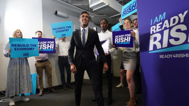 Rishi Sunak encabeza el proceso para la sucesión de Boris Johnson. Rishi Sunak encabeza el proceso para la sucesión de Boris Johnson.