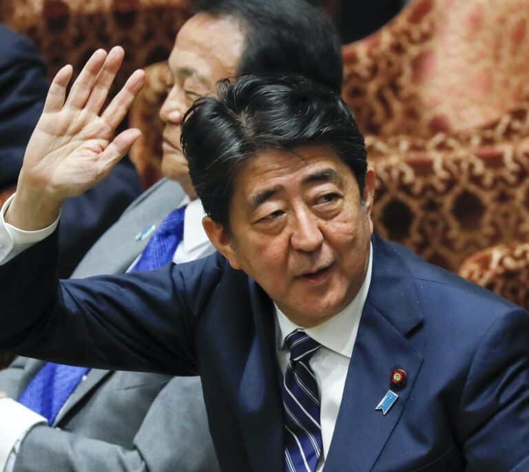 Shinzo Abe, el hombre que intentó librar a Japón de sus fantasmas