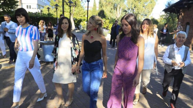 Yolanda Díaz, en un acto del Orgullo con Diana Morant, Ione Belarra e Irene Montero. Yolanda Díaz, en un acto del Orgullo con Diana Morant, Ione Belarra e Irene Montero.