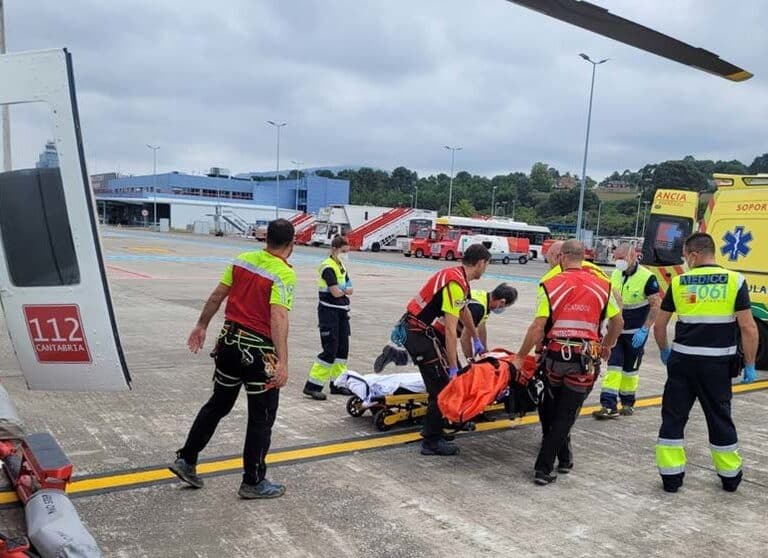 Rescatan a una escaladora de 24 años tras caer 15 metros en el Cueto Agero, en Liébana