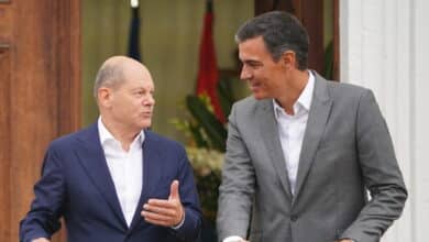 Sánchez, ante Scholz: "Me encantaría ser yo el que fuera a Argelia"