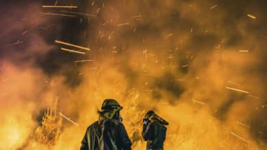 El fuego descontrolado de Galicia arrasa ya con 1.750 hectáreas