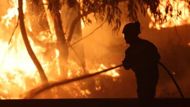 Galicia en llamas: ocho incendios amenazan montes y viviendas