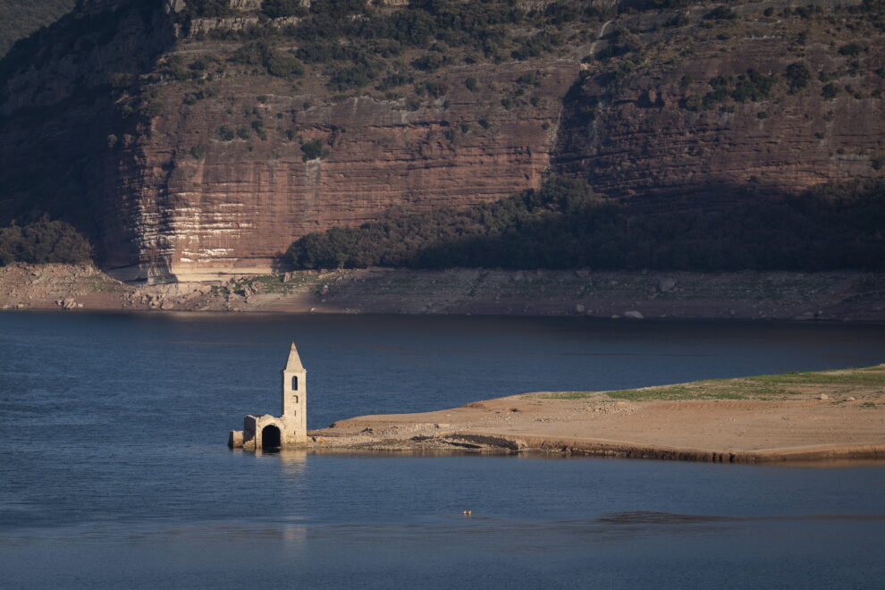 El pantano de Sau, en el término de Vilanova de Sau (Barcelona) y que está al 39% de su capacidad.