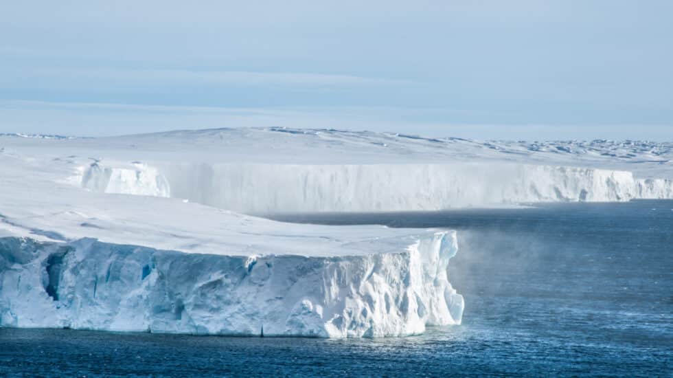 Ice giant of East Antarctica that worries scientists Bee Magzine