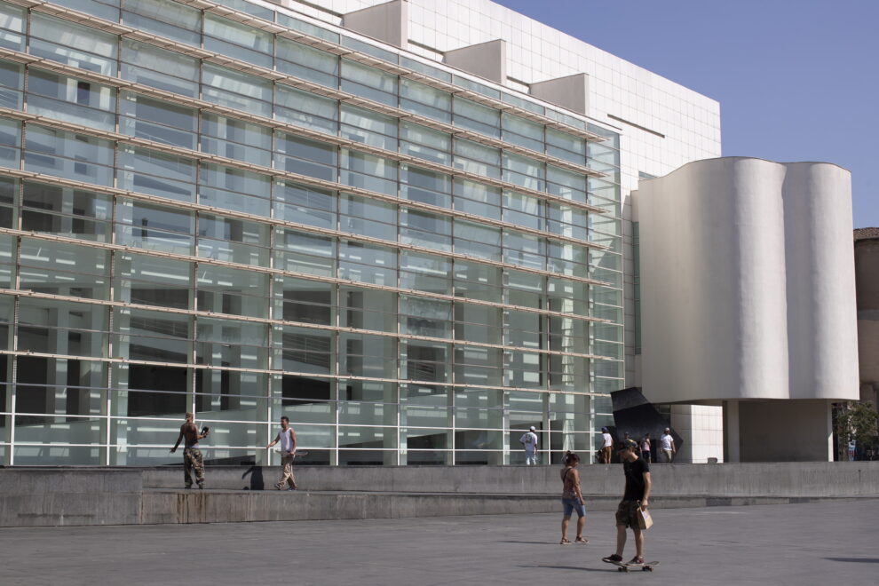 El edificio del MACBA, es una de las obras arquitectónicas, junto con el MACBA, L,Auditori