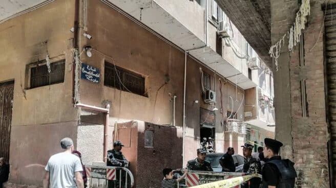 Al menos 41 muertos y 14 heridos al incendiarse una iglesia copta en El Cairo Al menos 41 muertos y 14 heridos al incendiarse una iglesia copta en El Cairo
