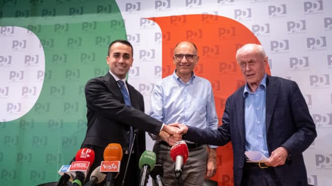 Tres fuerzas de centro izquierda se alían en italia Alianza de fuerzas de centro izquierda en Italia
