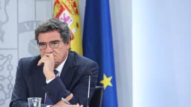 La vuelta al cole 'contrarreloj' de Escrivá: deberá aumentar el periodo de cálculo de la pensión antes de enero