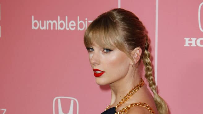 Hollywood: la cantante estadounidense Taylor Swift llega al Billboard Women In Music de 2019 en el Hollywood Palladium.