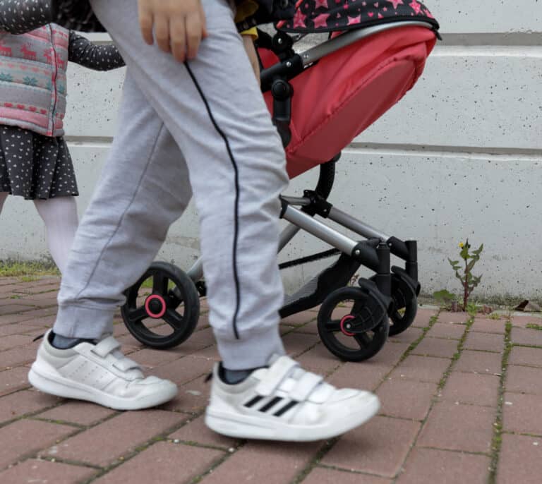 Detienen a los padres de un bebé de 19 meses que había ingerido cocaína y cannabis
