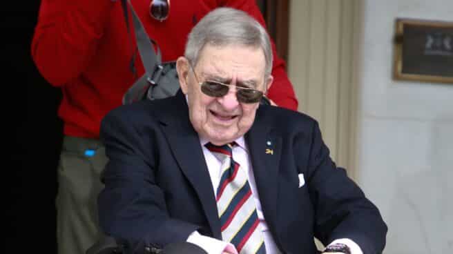 Preocupación en torno a Constantino de Grecia. El hermano de la Reina Sofía, ingresado de urgencia