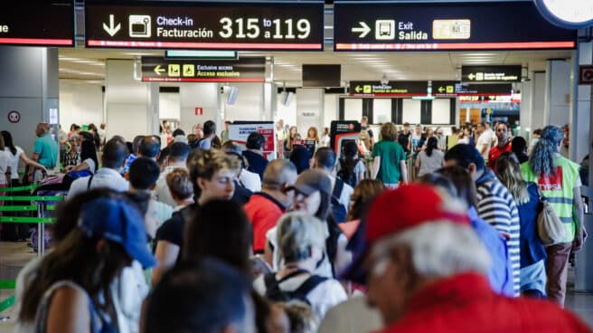 El Aeropuerto de Madrid afronta el inicio de julio con huelga en varias aerolíneas