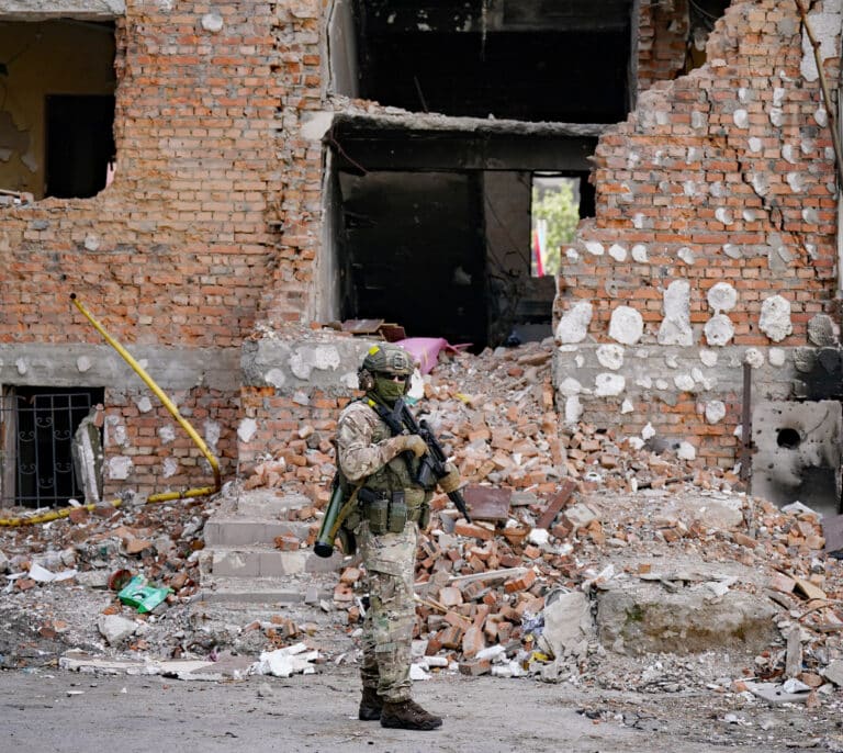 Rusia anuncia la muerte de 20 "mercenarios estadounidenses" en un ataque aéreo en Járkov