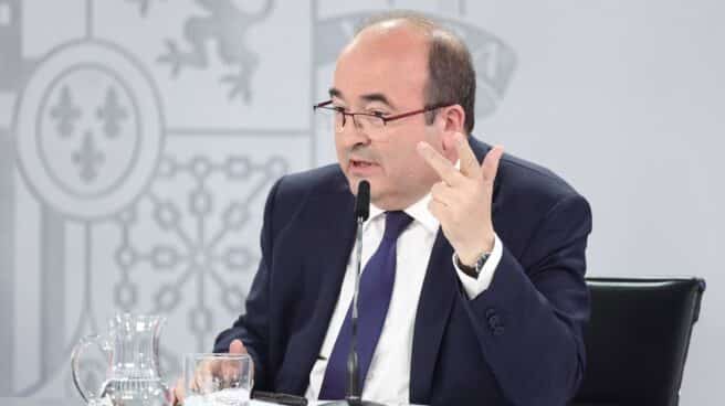 El Gobierno ve "disparatado" disculparse por el gesto "intrascendente" del rey Felipe VI en Colombia El ministro de Cultura y de Deporte, Miquel Iceta, comparece tras una reunión del Consejo de Ministros en Moncloa, a 11 de julio de 2022, en Madrid (España).