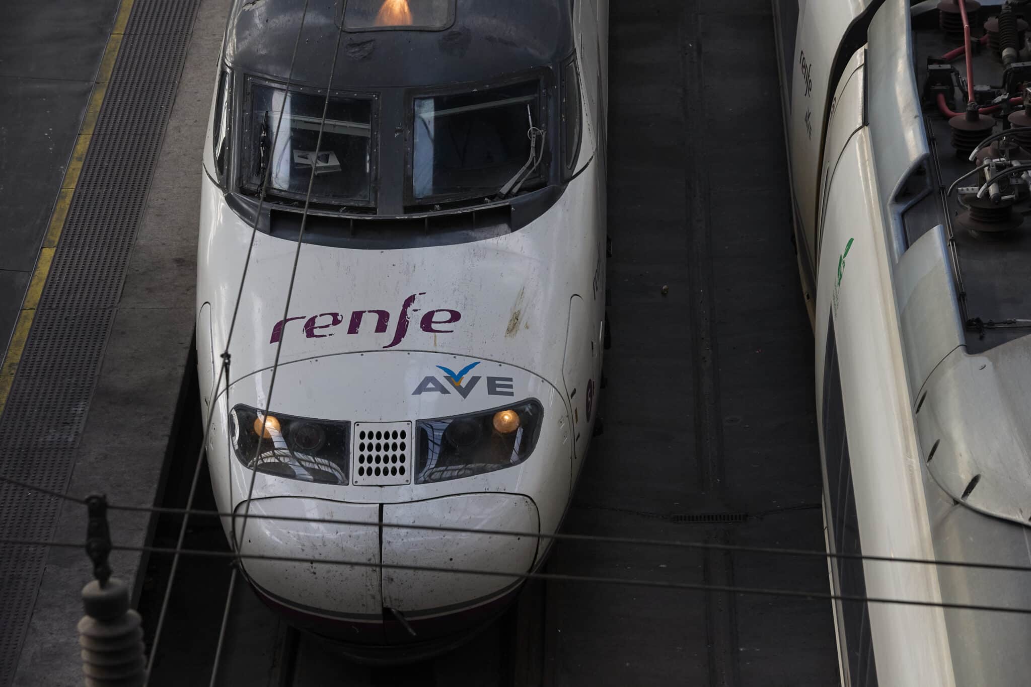 Restablecido el AVE Madrid-Barcelona tras cinco horas interrumpido por el robo de material ferroviario