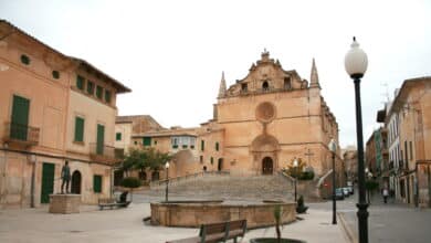 Once heridos en Felanitx (Mallorca) tras volcar un tren turístico