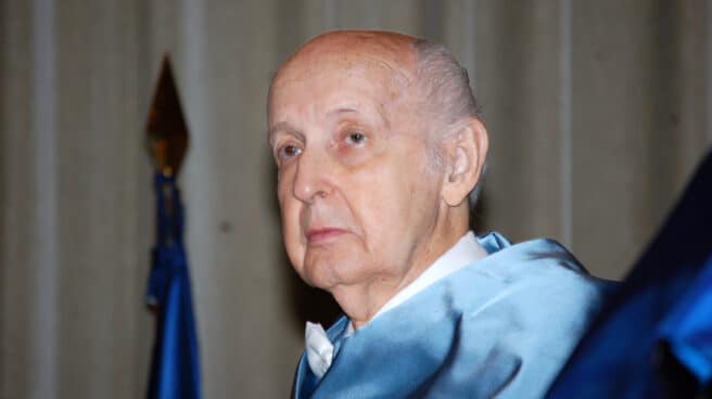 Margarita_Salas_y_Santiago_Grisolía_Doctores_Honoris_Causa_UNED_(19)