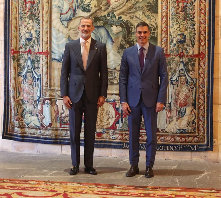 Sánchez replica a Ayuso: "Hay que huir de comportamientos egoístas, unilaterales e insolidarios"