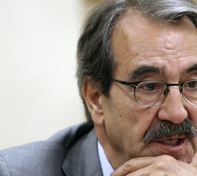 Emilio Ontiveros, maestro, mentor y guía