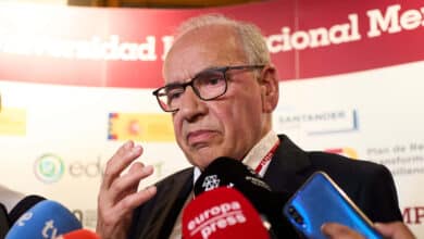 Alfonso Guerra se suma a Felipe González y Zapatero y apoyará el indulto a Griñán