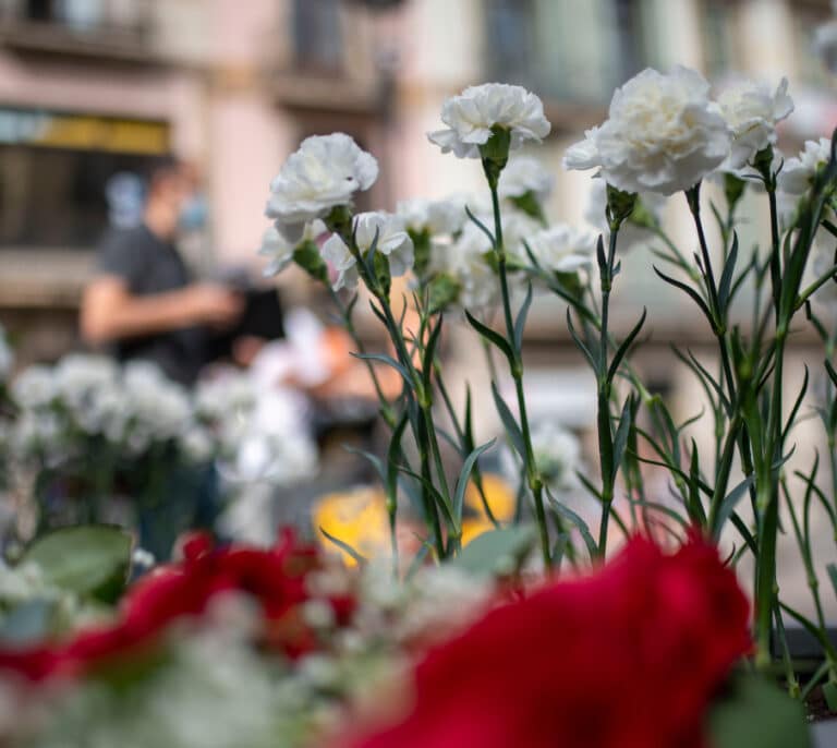 Homenajes y protestas en el quinto aniversario de los atentados de Barcelona