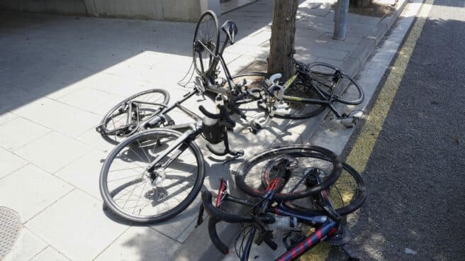 Atropello mortal a un grupo de ciclistas en Castellbisbal. Atropello mortal a un grupo de ciclistas en Castellbisbal.