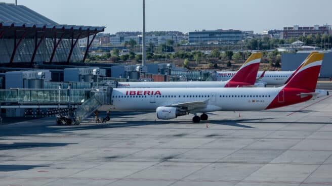 La primera jornada de huelga en Iberia Express provoca la cancelación de ocho