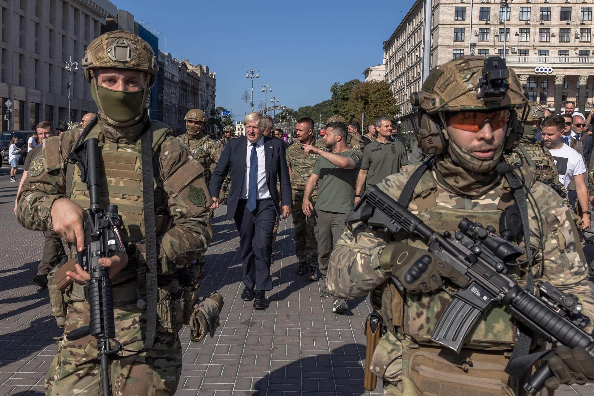 Boris Johnson visita Kiev por sorpresa en una nueva muestra de apoyo de Reino Unido a Ucrania