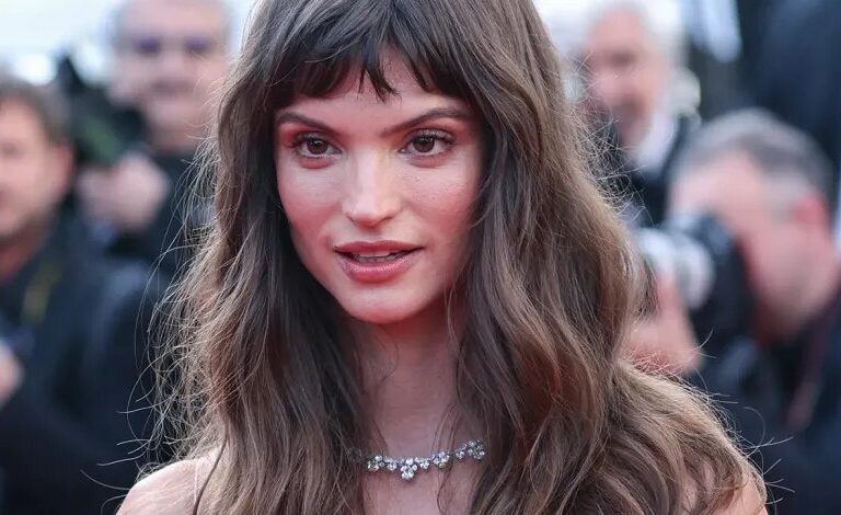Muere a los 32 años Charlbi Dean, la actriz protagonista de la última Palma de Oro