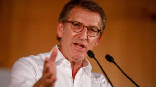 El presidente del Partido Popular (PP), Alberto Núñez Feijóo, interviene durante el XIV congreso del PP de Barcelona, a 23 de julio. El presidente del Partido Popular (PP), Alberto Núñez Feijóo, interviene durante el XIV congreso del PP de Barcelona, a 23 de julio.