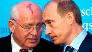 Gorbachov y Putin, unidos por la 'hermandad' con Ucrania, separados por la guerra
