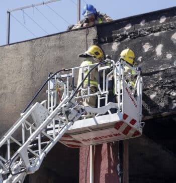 Mueren dos menores de 10 y 15 años en el incendio de [...]
