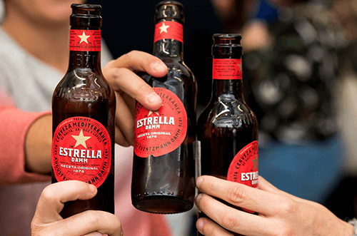 Botellines de cerveza Estrella Damm