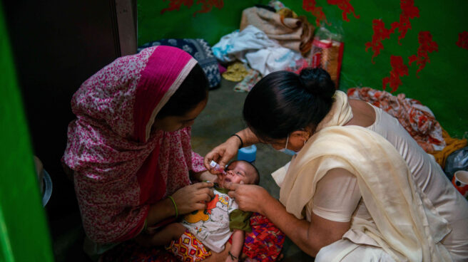 Polio national immunization day in New Delhi Inmunización de la polio en Nueva Delhi (India) en junio de 2021.