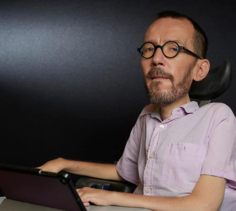Echenique dice que Ayuso debería estar en la cárcel y pone en duda la independencia de la justicia