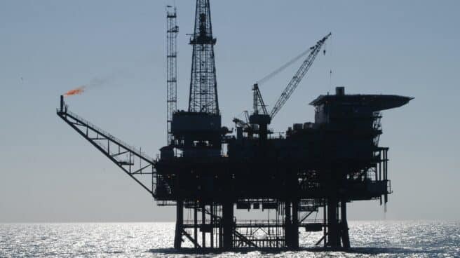 repsol-cede-plataforma-petrolifera-guardia-civil-maniobras-internacionales-toma-rehenes Plataforma petrolífera Casablanca, a 25 millas náuticas de la costa de Tarragona.